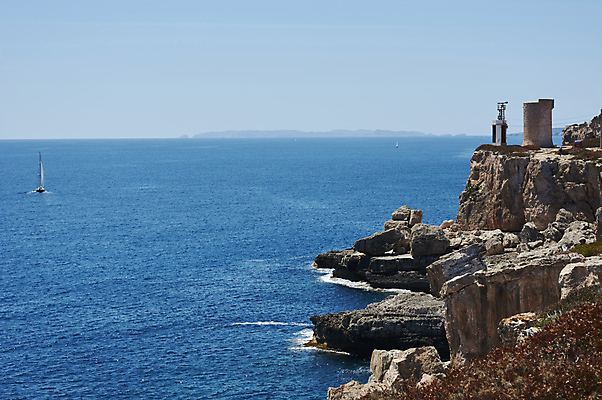 포토 JPG 해외이미지 나무 구름 바다 섬 하늘 휴가 휴식 등대 파노라마 사람없음 초록색 물 여름 파란색 햇빛 태양 탑 맑음 흰색 수상스포츠 만 중세 동굴 스페인 지중해 천국 남쪽 어안 터키석 해외포토 자연요소 식물 건축물 계절 유럽 스포츠 컬러 컨셉 날씨 촬영기법 역사 보석 방향 파일형식 이미지허브