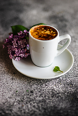 포토 JPG 해외이미지 식물 꽃 커피 음료 음식 백그라운드 컨셉 꽃무늬 아침 사람없음 컵 세트 쪽지 봄 회색 머그컵 나뭇가지 맛 아메리카노 에스프레소 라일락 설정 구성 콘크리트 파스텔톤 해외포토 주간 나무 식기 계절 컬러 무늬 파일형식 이미지허브