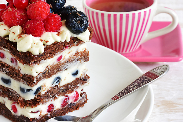 포토 JPG 해외이미지 커피 티타임 사람없음 케이크 달콤 커피잔 티스푼 생크림 베리 해외포토 음료 과일 휴식 디저트 잔 숟가락 맛 크림 파일형식 이미지허브