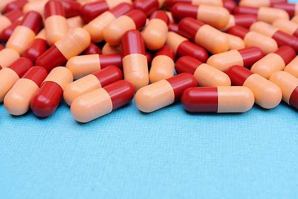 포토 JPG 해외이미지 백그라운드 컨셉 건강 병원 사람없음 치료 알약 약 고통 약초 질병 컨테이너 약국 오브젝트 처방 중독 조제 보충 돌봄 진통제 항생제 해외포토 감정 산업 의학 모션 풀_식물 만들기 파일형식 이미지허브