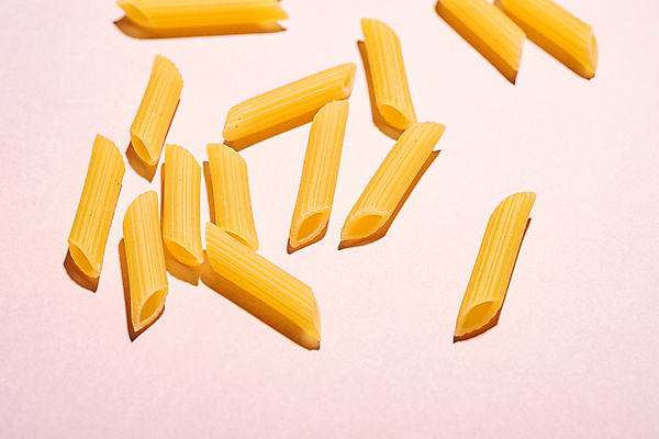 포토 JPG 해외이미지 사람없음 펜네 분홍색배경 해외포토 분홍색 백그라운드 파스타 파일형식 이미지허브