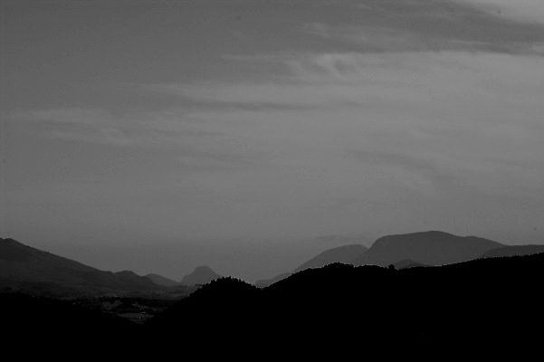 포토 JPG 해외이미지 유럽 하늘 휴가 산 흑백 파노라마 풍경 사람없음 프랑스 오픈 스페인 큼 남쪽 절정 해외포토 나라 촬영기법 크기 방향 파일형식 이미지허브