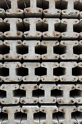 포토 JPG 해외이미지 산업 사람없음 쌓기 장비 땅 무거움 말뚝 흙더미 콘크리트 해외포토 모션 흙 무게 파일형식 더미 이미지허브