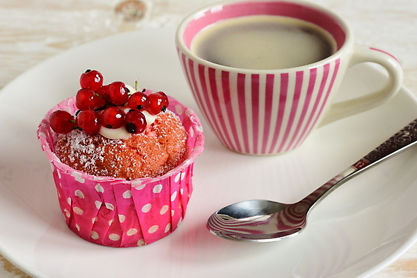 포토 JPG 해외이미지 열매 커피 티타임 사람없음 달콤 커피잔 티스푼 컵케이크 해외포토 식물 음료 휴식 잔 케이크 숟가락 맛 파일형식 이미지허브