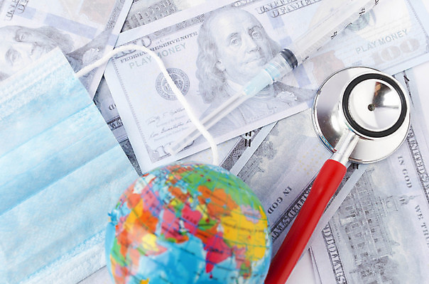 포토 JPG 해외이미지 얼굴 지폐 돈 비즈니스 청진기 주사기 가면 마스크 사람없음 금융 경제 세계 달러 미국 저축 시장 재산 바이러스 계산서 위기 적자 전염병 해외포토 북아메리카 의료기기 신체부위 질병 파일형식 이미지허브