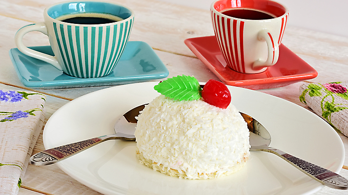 포토 JPG 해외이미지 열매 커피 티타임 사람없음 케이크 달콤 커피잔 티스푼 코코넛 해외포토 식물 음료 과일 휴식 디저트 잔 숟가락 맛 파일형식 이미지허브