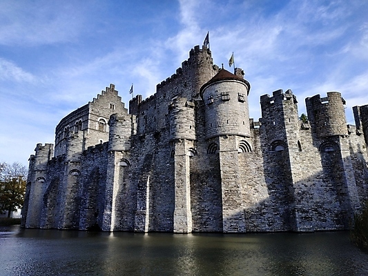 포토 JPG 해외이미지 주간 나무 식물 건축양식 거리 주택 풍경 사람없음 건물 물 햇빛 반사 수확 역사 재산 질감 복고 운하 벨기에 시들음 구식 옛날 힙스터 해외포토 자연요소 건축물 패션 건축 농업 금융 태양 서유럽 파일형식 이미지허브