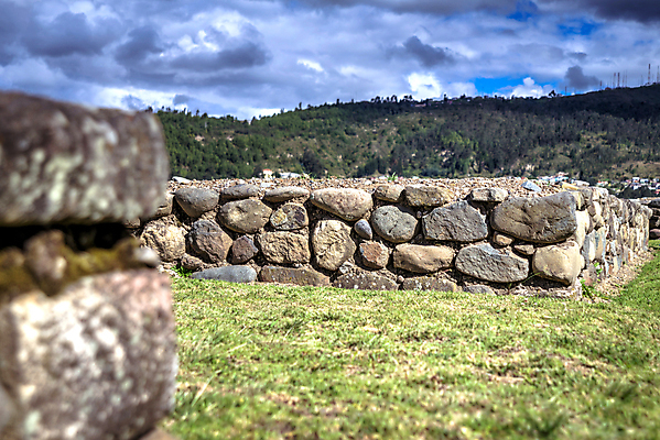 포토 JPG 해외이미지 나무 구름 문화 길 벽 하늘 산 사람없음 야외 초록색 파란색 빛 정원 미국 골동품 바위 사찰 남아메리카 역사 원주민 라틴아메리카 땅 조경 먼지 에콰도르 고고학 땅파기 옛날 잉카 파멸 해외포토 자연요소 식물 교육 컬러 컨셉 북아메리카 종교건축 아메리카 돌_바위 아프리카인 파일형식 소멸 이미지허브