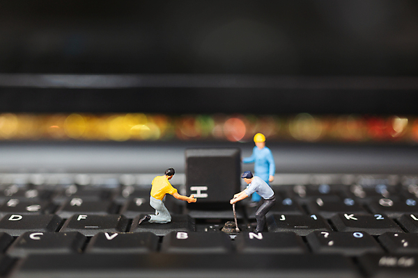 포토 JPG 해외이미지 직업 남자 백그라운드 컨셉 노동자 기술 사람 사람없음 노트북 컴퓨터 장난감 숫자 공책 미니어처 장비 과학기술 흰색 공구 키보드 업무 작업 기술자 엔지니어 수리 작음 청소 전자 시스템 고정 공학 지원 하드웨어 해외포토 문자 교육 컬러 문구용품 전자제품 모형 도구 크기 파일형식 이미지허브