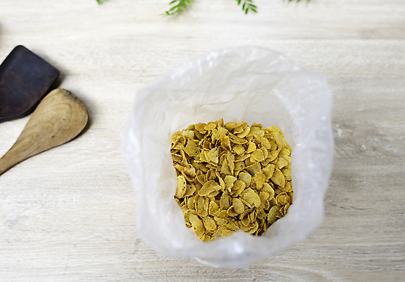 포토 JPG 해외이미지 라이프스타일 음식 조각 백그라운드 다이어트 탁자 아침 건조 건강 옥수수 요리 사람없음 목재 노란색 숟가락 식사 우유 에너지 흰색 신선 사발 황금 달콤 아침식사 낟알 설탕 시리얼 밀 먹기 질감 날것 내추럴 뮤즐리 오트밀 귀리 해외포토 주간 나무 컬러 가구 재료 모션 유제품 곡류 수저 생활 사기그릇 맛 파일형식 이미지허브