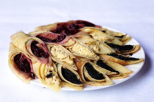 포토 JPG 해외이미지 전통 식기 접시 문화 음식 빵 채소 재료 부분 치즈 파슬리 건강 마늘 육류 요리 씨앗 사람없음 주방 요식업 식당 식사 저녁식사 시골 신선 뜨거움 맛 수프 향신료 준비 시골집 러시아 서빙 양귀비 레시피 팬케이크 점심식사 러시아인 삶기 시베리아 식욕 우크라이나 전국 핸드메이드 해외포토 서양인 식물 꽃 유럽 산업 컨셉 식재료 유제품 주택 케이크 상점 향미료 파일형식 이미지허브