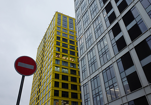 포토 JPG 해외이미지 외관 백그라운드 패턴 비즈니스 건축양식 유리 추상 미래 새로움 아파트 병원 사람없음 건물 사무실 탑 고층빌딩 도시 업무 센터 재산 아래 묘사 질감 도로표지판 지역 그만 철강 해외포토 건축물 건축 도로 컨셉 무늬 의학 재질 주택 빌딩 금융 작업 표지판 방향 위치 파일형식 이미지허브