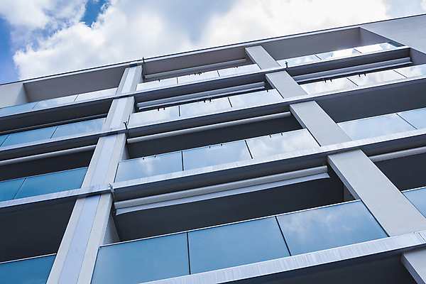 포토 JPG 해외이미지 구름 외관 백그라운드 비즈니스 건축양식 창문 유리 하늘 새로움 바닥 아파트 주택 사람없음 건물 파란색 이탈리아 발코니 흰색 도시 재산 고급 큼 렌탈 진짜 스타일 해외포토 자연요소 건축물 건축 유럽 컬러 컨셉 재질 금융 크기 파일형식 이미지허브