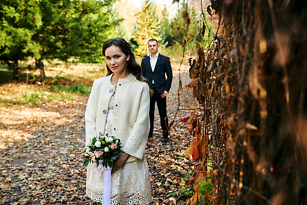 포토 JPG 해외이미지 백인 라이프스타일 커플 공원 여자 남자 딸 행복 결혼 2 가족 관계 자연 결혼식 엄마 남편 휴가 함께함 사랑 미소 사람 성인 야외 두명 여름 부모 흰색 축하 아내 아빠 해외포토 서양인 계절 공공시설 감정 컬러 컨셉 표정 이벤트 생활 생태계 파일형식 이미지허브