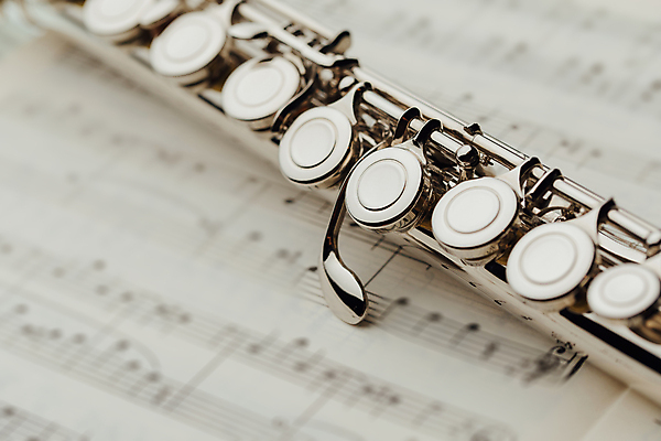 포토 JPG 해외이미지 직업 종이 음악 백그라운드 부분 놀이 수업 열쇠 바람 사람없음 운동 뷰티 금속 콘서트 수확 기구 악단 클래식 은색 묘사 오브젝트 점수 시트 구성 서쪽 해외포토 자연요소 교육 컬러 컨셉 농업 재질 날씨 문화예술 건강 공연 방향 파일형식 이미지허브