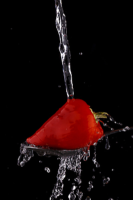 포토 JPG 해외이미지 음식 백그라운드 채소 재료 고추 추상 건강 요리 동양인 사람없음 빨간색 초록색 물 컬러풀 숟가락 활발 젖음 물방울 신선 뜨거움 맛 떨어짐 상품 향신료 유기농 질감 매움 날것 아로마 후추 내추럴 고립 숙성 입가심 채식주의자 해외포토 자연요소 웰빙 컬러 컨셉 무늬 수저 인종 채식 향미료 파일형식 이미지허브