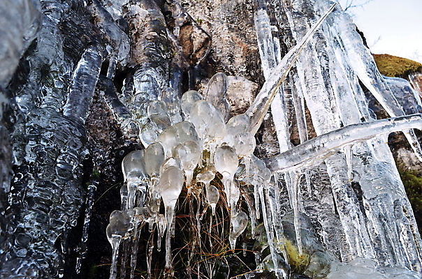포토 JPG 해외이미지 백그라운드 자연 산 풍경 사람없음 물 얼음 폭포 개울 내추럴 해외포토 자연요소 강 생태계 파일형식 이미지허브