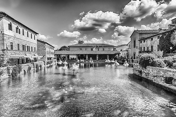 포토 JPG 해외이미지 유럽 건축양식 휴식 주택 건강 사람없음 건물 물 마을 수영 스파 목욕 이탈리아 골동품 시골 뜨거움 중세 씻기 지중해 휴양지 토스카나 해외포토 자연요소 건축물 건축 나라 바다 컨셉 청결 장소 수상스포츠 역사 파일형식 이미지허브