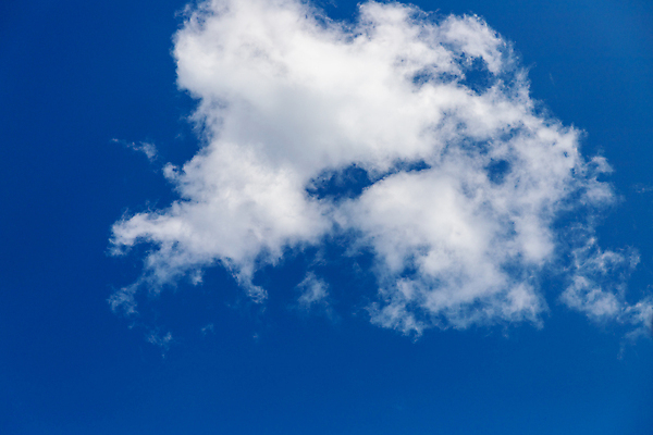 포토 JPG 해외이미지 구름 백그라운드 자연 하늘 날씨 사람없음 야외 여름 파란색 빛 햇빛 우주 환경 맑음 봄 자유 흰색 천국 솜털 해외포토 자연요소 계절 컬러 컨셉 태양 생태계 파일형식 이미지허브