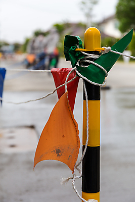 포토 JPG 해외이미지 직업 산업 도로 백그라운드 교통시설 노동자 거리 경고 안전 사람없음 장비 깃발 작업 보행로 수리 위험 장애물 땅 아래 심볼 사인 신호 봉 튜브 원뿔 서명 유지 그만 복원 콘크리트 해외포토 도형 길 교통 컨셉 방향 시설 위치 파일형식 이미지허브