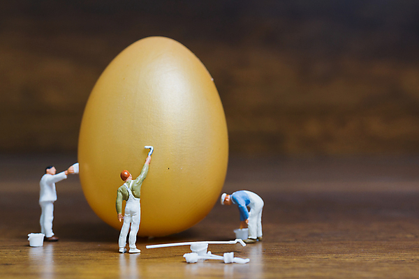 포토 JPG 해외이미지 모델 전통 계절 남자 음식 백그라운드 컨셉 휴가 노동자 부활절 기념 아이디어 사람 사람없음 목재 장식 컬러풀 장난감 숫자 노란색 계란 페인트 봄 미니어처 장비 축하 업무 작음 심볼 사인 예술가 화가 해외포토 나무 직업 문자 기념일 컬러 재료 모형 알 작업 크기 파일형식 이미지허브