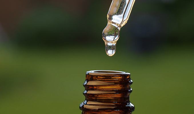 포토 JPG 해외이미지 식물 백그라운드 꽃무늬 자연 유리 휴식 건강 사람없음 치료 초록색 약 갈색 스파 화장품 젖음 신선 투명 떨어짐 상품 약국 허브 유기농 아로마 아로마테라피 테라피 내추럴 돌봄 바이오 에센스 추출 피펫 해외포토 웰빙 꽃 컬러 컨셉 무늬 의학 모션 재질 실험기구 뷰티 생태계 파일형식 이미지허브