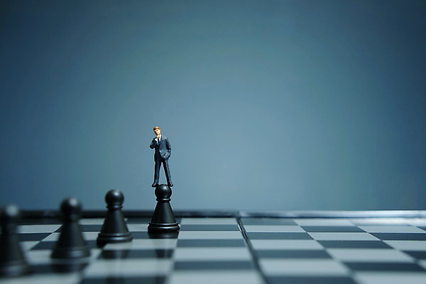 포토 JPG 해외이미지 직업 응시 조각 백그라운드 컨셉 생각 비즈니스 성공 아이디어 서기 사람 경기 사람없음 금융 숫자 힘 경쟁 미니어처 도전 비즈니스맨 수비 체스말 체스 목표 계획 대표 검색 리더 싸움 패배 체스판 전략 개발 경영 골 정치 해외포토 문자 시선 남자 스포츠 모션 놀이 경제 모형 말_게임 직장인 파일형식 이미지허브