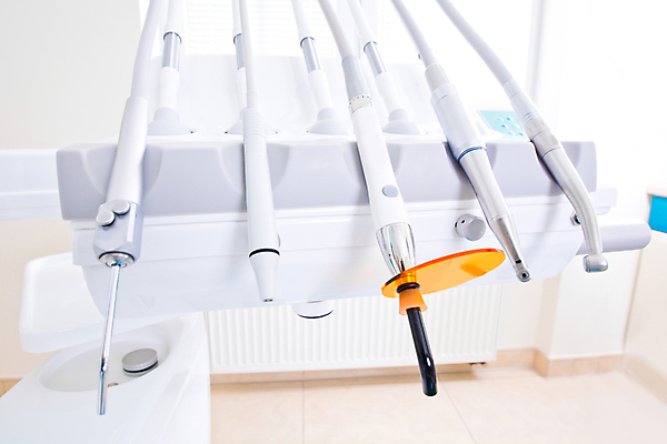 포토 JPG 해외이미지 가구 의자 직장 실내 건강 치과 병원 사람없음 내부 치료 파란색 빛 사무실 약 방 장비 환자 흰색 기구 공구 램프 업무 기술자 치아 청소 캐비닛 연습 치과의사 외과 돌봄 송곳 위생관리 치아교정 치통 해외포토 직업 컬러 생활용품 회사 비즈니스 의학 모션 조명 관리 의사 도구 작업 소화기관 질병 사물함 교정 파일형식 이미지허브