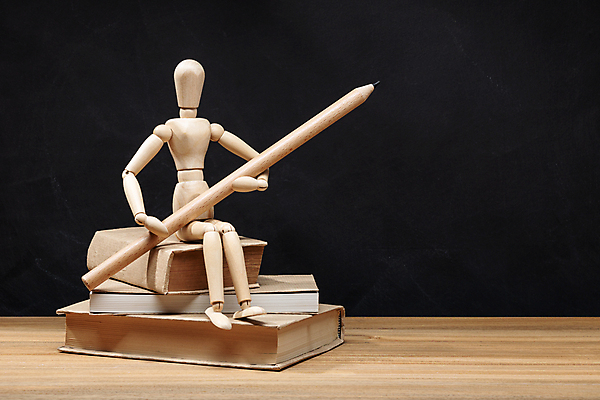 포토 JPG 해외이미지 학생 교육 백그라운드 컨셉 교실 학교 탁자 수업 초등학교 창조 사람없음 목재 책 세로 스터디 연필 펜 교사 칠판 페인트 수확 가르침 그리기 낙서 마네킹 책상 오브젝트 신학기 교과서 그림 분필 대학교 복고 초보 카피스페이스 해외포토 나무 직업 가구 농업 재료 모션 학용품 교재 학습 필기구 공백 초크 파일형식 이미지허브