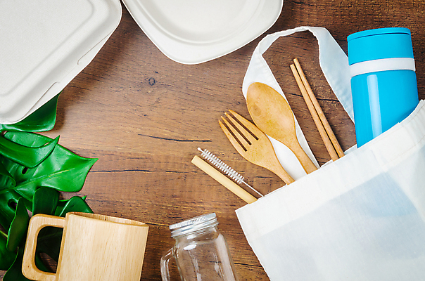 포토 JPG 해외이미지 잎 유리병 실내 사람없음 자연보호 솔 에코 친환경 에코라이프 나무숟가락 나무젓가락 나무포크 대나무컵 에코백 친환경제품 텀블러 포장용기 제로웨이스트 나무배경 대나무빨대 해외포토 식물 라이프스타일 백그라운드 포크 가방 젓가락 자연 병_용기 빨대 내부 컵 환경 숟가락 그린캠페인 보호 사회이슈 포장재료 파일형식 이미지허브