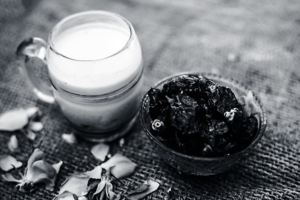 포토 JPG 해외이미지 전통 음료 음식 백그라운드 겨울 다이어트 과일 재료 유리 디저트 건조 건강 동양인 사람없음 갈색 우유 흰색 날짜 중앙 달콤 이슬람교 인도인 유기농 대추 부드러움 아몬드 아라비아 동쪽 쉐이크 내추럴 고립 단식 라마단 스무디 시나몬 아랍어 해외포토 외국인 웰빙 계절 종교 컬러 재질 유제품 인종 견과류 감각 맛 방향 파일형식 이미지허브