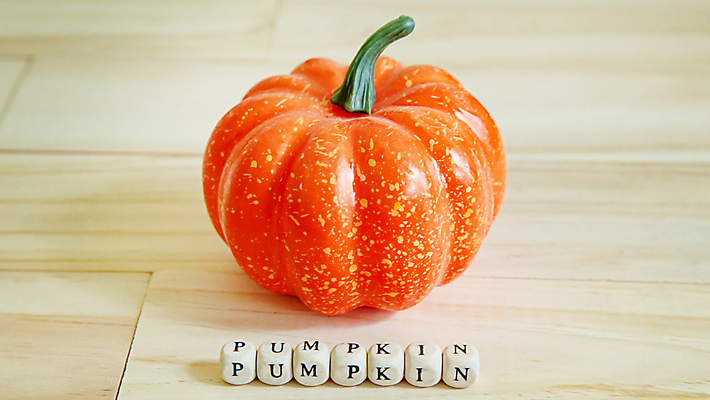 포토 JPG 해외이미지 디자인 배너 계절 행복 백그라운드 컨셉 탁자 호박 휴가 주택 건강 사람없음 목재 장식 장난감 농장 할로윈 수확 가을 인사 신용카드 시장 짐차 추수감사절 정물화 카피스페이스 해외포토 나무 감정 기독교 가구 농업 채소 재료 자동차 건물 금융 공백 예절 그림 파일형식 이미지허브