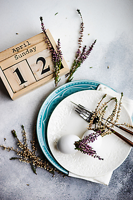 포토 JPG 해외이미지 나무 식기 접시 꽃 백그라운드 꽃무늬 탁자 휴가 부활절 프레임 사람없음 목재 초록색 세트 계란 축제 봄 블록 회색 달력 시골 도자기 신용카드 둥지 4월 버드나무 일요일 설정 구성 파스텔톤 카피스페이스 미니멀리스트 해외포토 식물 계절 기념일 컬러 가구 무늬 재료 금융 알 공백 날짜 요일 파일형식 이미지허브