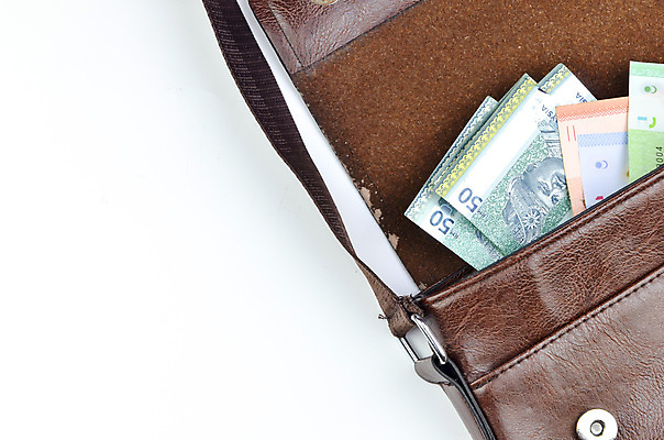 포토 JPG 해외이미지 1 종이 백그라운드 컨셉 지폐 돈 비즈니스 성공 동양인 사람없음 금융 경제 쇼핑 컬러풀 숫자 쌓기 달러 검은색 쪽지 저축 흰색 지갑 시장 재산 떨어짐 구매 위험 가죽 가득함 심볼 오브젝트 투자 말레이시아 계산서 고립 많음 해외포토 문자 아시아 컬러 모션 인종 파일형식 이미지허브