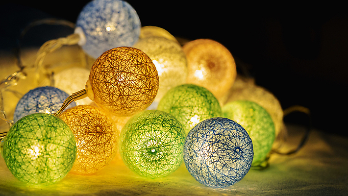 포토 JPG 해외이미지 모양 조각 백그라운드 컨셉 크리스마스 비즈니스 전구 조명 새해 사람없음 건물 장식 파란색 빛 우주 환경 디지털 장비 에너지 추위 흰색 램프 축하 절약 투명 창고 오브젝트 심플 전자 네온 빛망울 고립 광 다이오드 배기가스 엘리먼트 주도 해외포토 건축물 기념일 컬러 예절 파일형식 이미지허브