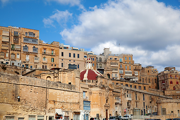 포토 JPG 해외이미지 유럽 문화 바다 여행 요트 건축양식 낚시 휴가 주택 풍경 사람없음 파란색 교회 항구 도시 보트 성 역사 지중해 포트 몰타섬 해외포토 건축물 건축 나라 컬러 섬 배_교통 종교건축 교통시설 레저 건물 몰타 파일형식 이미지허브