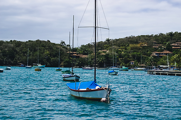 포토 JPG 해외이미지 스포츠 바다 섬 여행 백그라운드 요트 자연 하늘 바람 휴가 휴식 항해 서기 풍경 해변 사람없음 물 여름 파란색 침묵 흰색 만 보트 큼 크루즈 석호 돛대 터키석 수평선 해외포토 자연요소 계절 컬러 컨셉 배_교통 모션 날씨 소리 크기 보석 생태계 파일형식 이미지허브