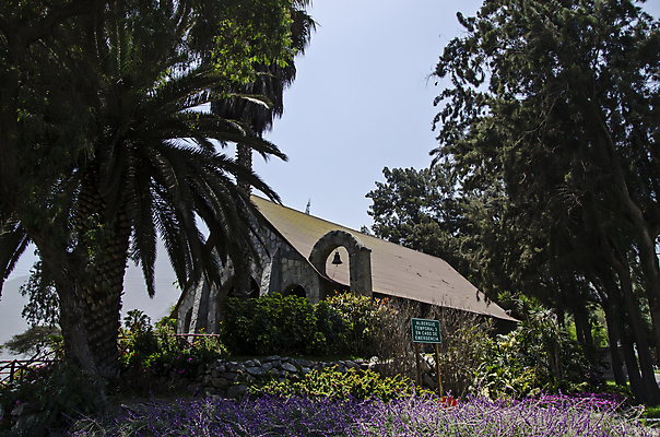 포토 JPG 해외이미지 나무 영어 십자가 자연 하늘 영국 풍경 사람없음 건물 초록색 파란색 교회 마을 탑 봄 바위 흰색 시골 중세 그림 장면 페루 해외포토 식물 문자 건축물 계절 유럽 컬러 종교건축 돌_바위 남아메리카 역사 생태계 파일형식 이미지허브