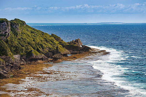 포토 JPG 해외이미지 구름 공원 아시아 모래 파도 바다 섬 여행 자연 하늘 휴가 풍경 사람없음 야외 초록색 물 여름 파란색 일본 절벽 만 서핑 내추럴 파라다이스 해외포토 자연요소 계절 공공시설 나라 컬러 수상스포츠 생태계 파일형식 이미지허브