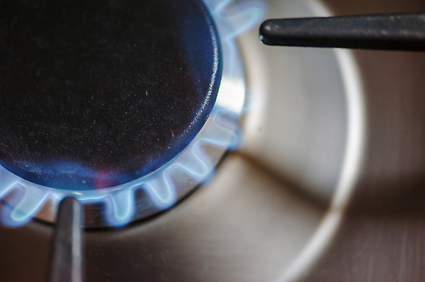 포토 JPG 해외이미지 음식 백그라운드 불 추상 불꽃 주택 따뜻함 요리 안전 사람없음 파란색 빛 주방 검은색 어둠 힘 에너지 반지 레인지 뜨거움 원형 오븐 위험 난로 버너 묘사 화석 가스 내추럴 화상 해외포토 자연요소 도형 컬러 컨셉 무늬 장신구 건물 가전제품 상처 난방기 파일형식 이미지허브