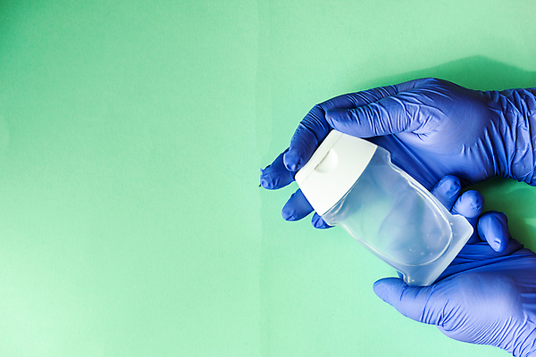 포토 JPG 해외이미지 손 백그라운드 컨셉 가면 안전 사람없음 초록색 단어 세계 알약 약 쪽지 보호 비누 전염병 파스텔톤 카피스페이스 해외포토 문자 컬러 의학 신체부위 위생용품 공백 질병 파일형식 이미지허브