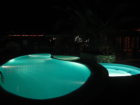 포토 JPG 해외이미지 전통 라이프스타일 여자 행복 유럽 문화 바다 섬 여행 건축양식 자연 하늘 휴가 휴식 건강 사람 풍경 사람없음 야외 건물 여름 파란색 교회 여행객 마을 도시 고급 지중해 그리스 명상 휴양지 화산 타운 그리스인 해외포토 서양인 건축물 계절 건축 감정 나라 컬러 컨셉 종교건축 산 생활 장소 생태계 파일형식 이미지허브