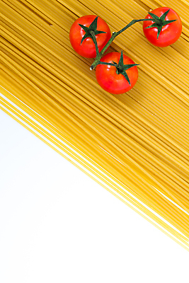 포토 JPG 해외이미지 전통 음식 백그라운드 잎 다이어트 토마토 채소 재료 건조 파스타 건강 스파게티 3 요리 사람없음 빨간색 세로 노란색 우주 식사 이탈리아 흰색 신선 체리 그룹 황금 정상 밀 다발 지중해 날것 슛 바질 대각선 고립 생식 해외포토 식물 유럽 선 바다 컬러 과일 곡류 서양음식 파일형식 이미지허브
