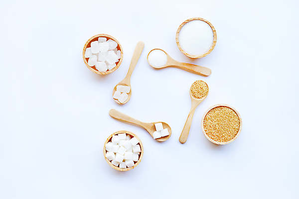 포토 JPG 해외이미지 식재료 실내 종류 사람없음 조미료 달콤 설탕 흰배경 나무숟가락 나무그릇 황설탕 해외포토 그릇 백그라운드 내부 목재 숟가락 흰색 맛 향미료 파일형식 이미지허브