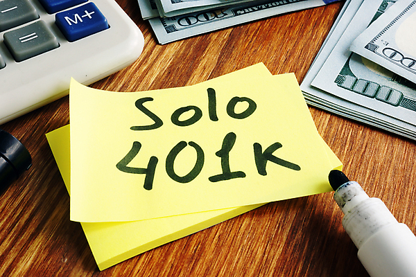 포토 JPG 해외이미지 컨셉 돈 비즈니스 탁자 사람없음 금융 사무실 저축 절약 계획 은퇴 투자 이익 수익 기부금 수입 연금 자금 해외포토 가구 경제 재산 기부 파일형식 이미지허브