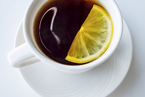 포토 JPG 해외이미지 실내 사람없음 하이앵글 찻잔 레몬 컵받침 흰배경 해외포토 뷰포인트 백그라운드 과일 잔 내부 흰색 받침대 파일형식 이미지허브