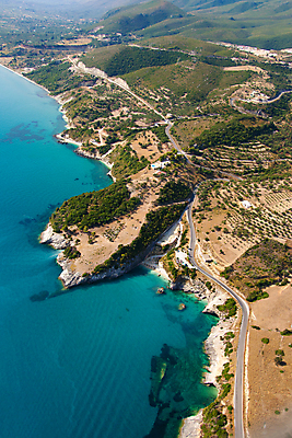포토 JPG 해외이미지 바다 섬 비행기 안테나 사람없음 헬리콥터 그리스 대패 조감도 해외포토 유럽 통신 항공교통 대중교통 파일형식 이미지허브