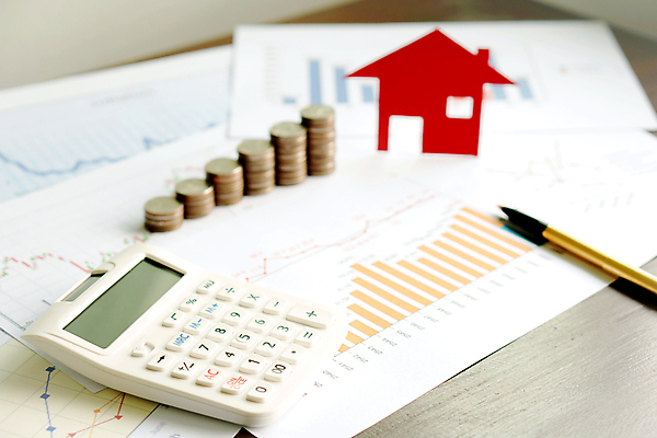 포토 JPG 해외이미지 모델 직업 종이 컨셉 돈 비즈니스 주택 사람 사람없음 금융 경제 쌓기 동전 검은색 저축 계산기 성장 기록 시장 재산 구매 상담원 가격 책상 문서 기회 투자 결제 보험 진행 대출 렌탈 매각 세금 진짜 회계사 해외포토 컬러 가구 모션 문구용품 건물 쇼핑 장비 사무원 파일형식 이미지허브