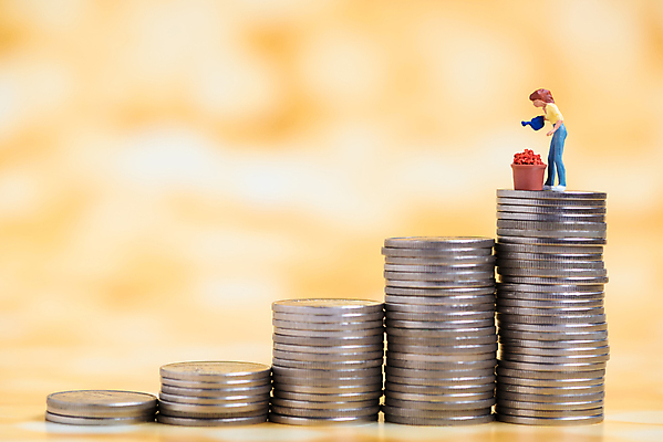 포토 JPG 해외이미지 컨셉 돈 비즈니스 성공 사람 사람없음 금융 숫자 쌓기 동전 미니어처 저축 성장 재산 은퇴 투자 보험 대출 수입 해외포토 문자 모션 경제 모형 파일형식 이미지허브