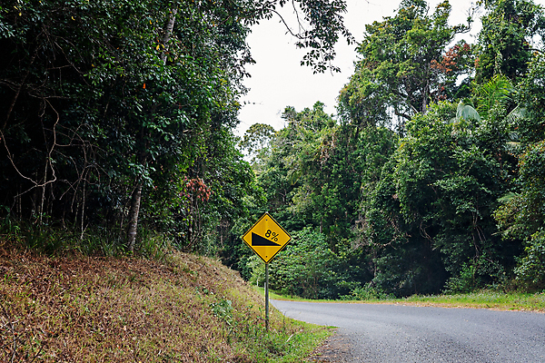 포토 JPG 해외이미지 나무 식물 공원 도로 여행 오렌지 교통시설 경고 경사 사람없음 야외 초록색 컬러풀 노란색 환경 검은색 시골 운전사 모서리 호주 숲 열대우림 알림 언덕 사인 조심 아열대 양치류 해외포토 직업 공공시설 길 컬러 교통 과일 오세아니아 시설 파일형식 이미지허브